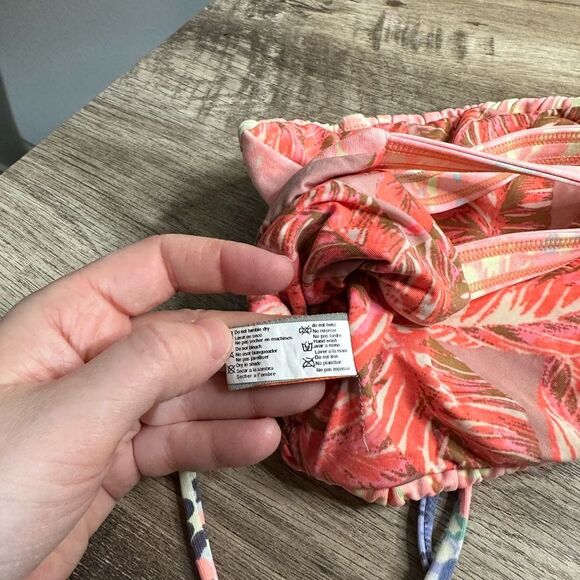 Maaji Women’s Extra Large Bandeau Tassel Patterned Swim Top - Picture 2 of 8